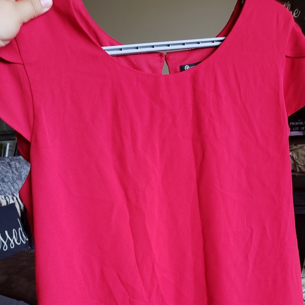 Versona Red Top